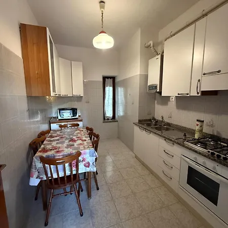 Tortona, In Via Giancarlo Pernigotti Lägenhet *
